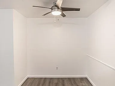 6535 Haskell Ave — Photo 14
