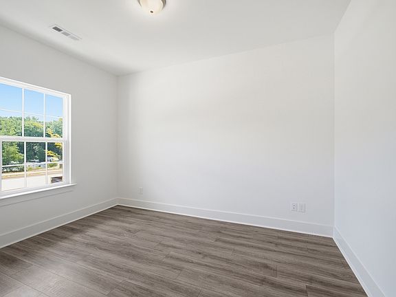 3rd image of 7270 Fairlawn Dr Lot 13