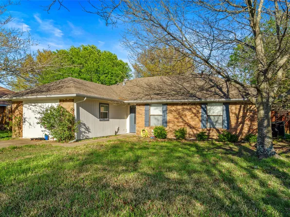 8405 Charles St, Greenville, TX 75402