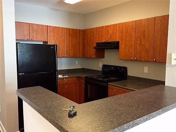 2nd image of 204 E South St Unit 6053