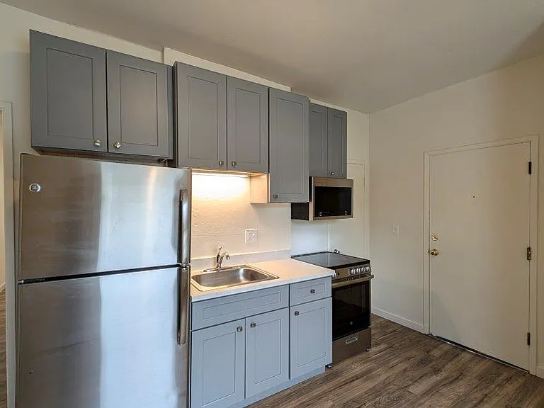 2109 Kala Bagai Way — Photo 14