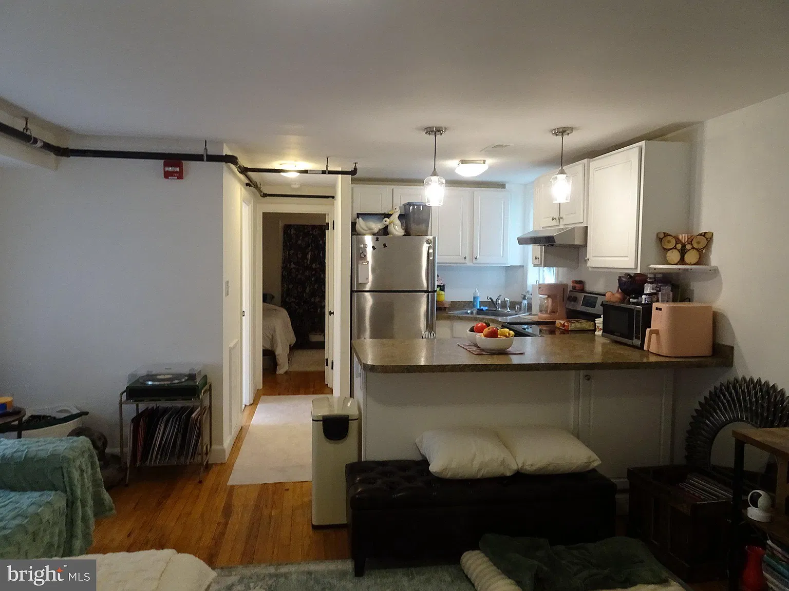 1 bed, 1.0 bath, 700 sqft, $1,500 — Photo 3