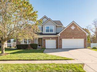1417 Royal Lake Dr, Indianapolis, IN 46228