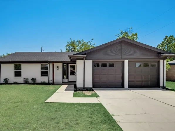 1004 Darnell Ave, Benbrook, TX 76126