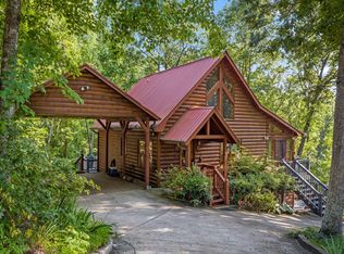 634 Sunrise Valley Rd, Blue Ridge, GA 30513