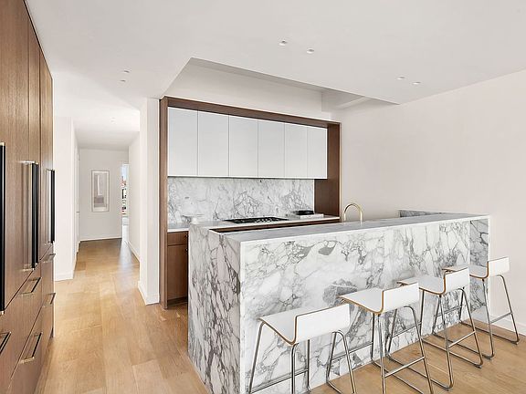 5th image of 243 4th Ave APT 9B