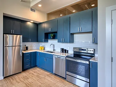 Amenities and Model Apartment Tours