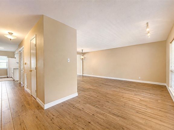 3rd image of 12710 Huntingwick Dr