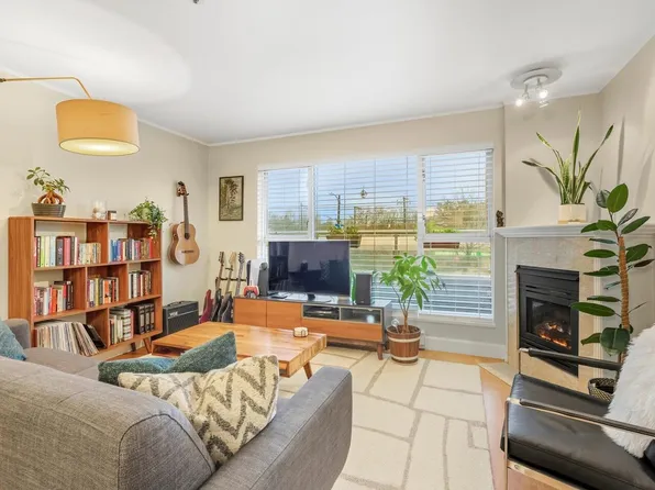 3480 Main St #209, Vancouver, BC V5V 3N2