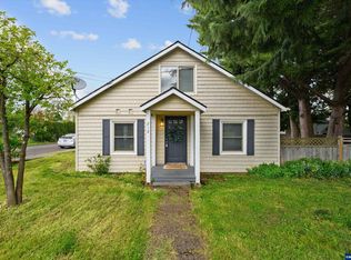 212 SE Hankel St, Dallas, OR 97338