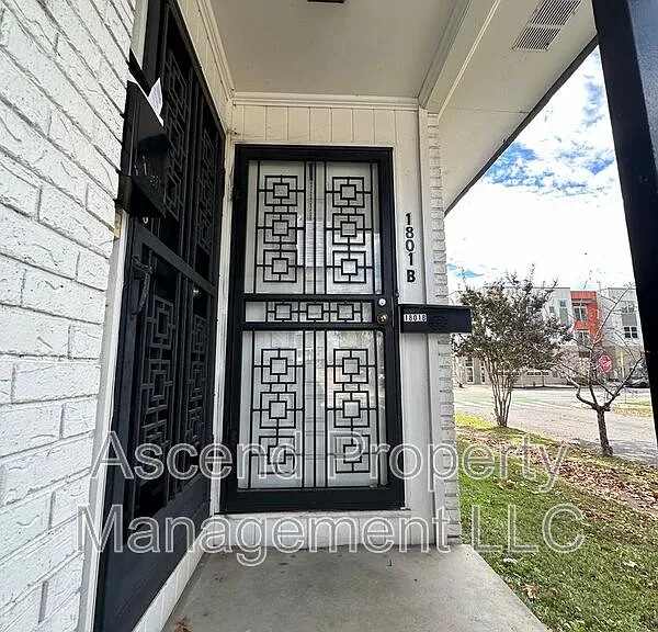 1801 Bailey Ave #B — Photo 10