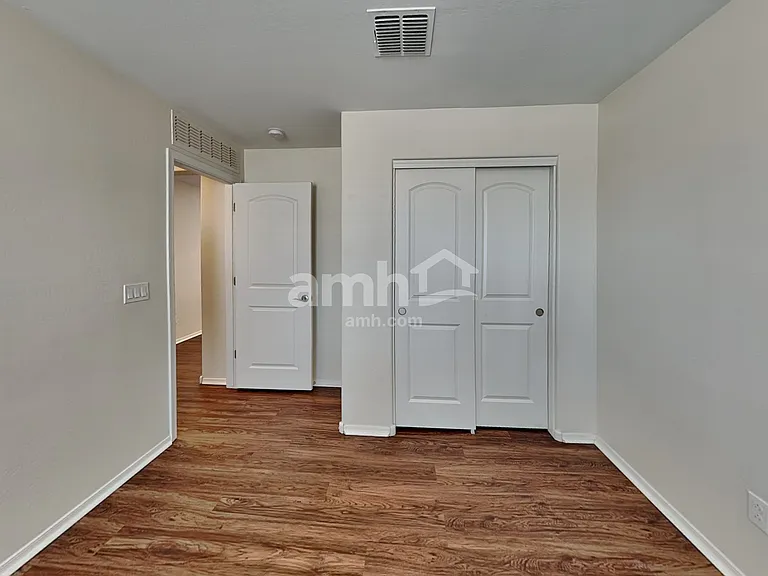1508 N Banning — Photo 20