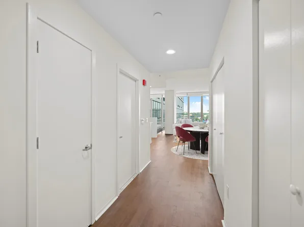 2030 Hudson Street image 226 of 284