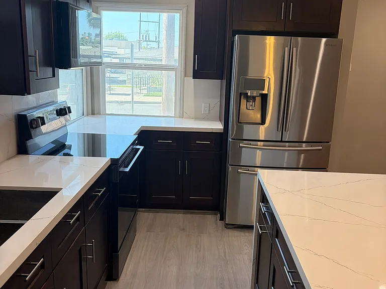650 Aerick St #A — Photo 10