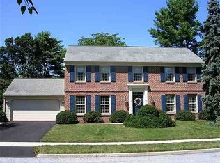 6332 Pennsboro Dr, Mechanicsburg, PA