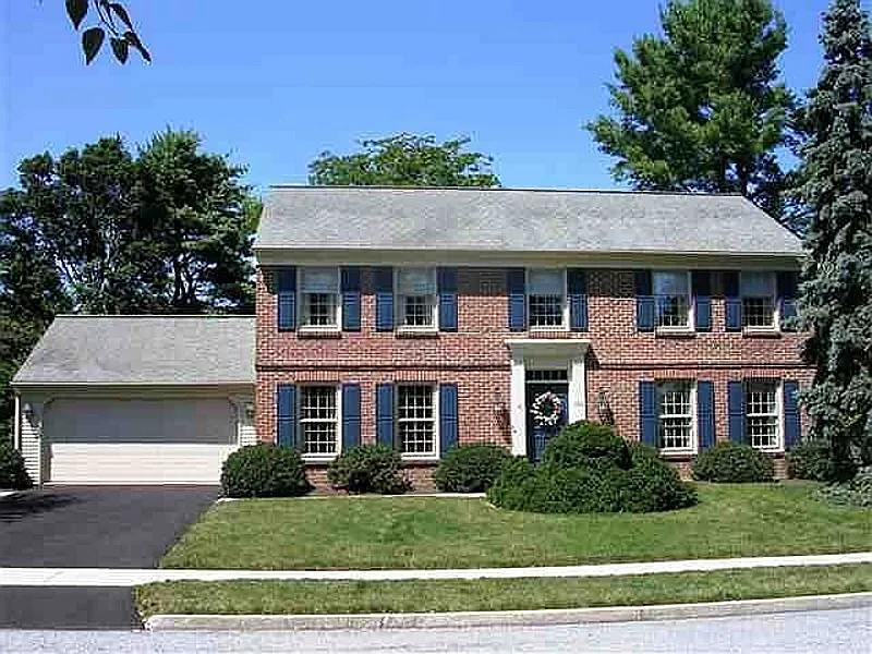 6332 Pennsboro Dr photo 1