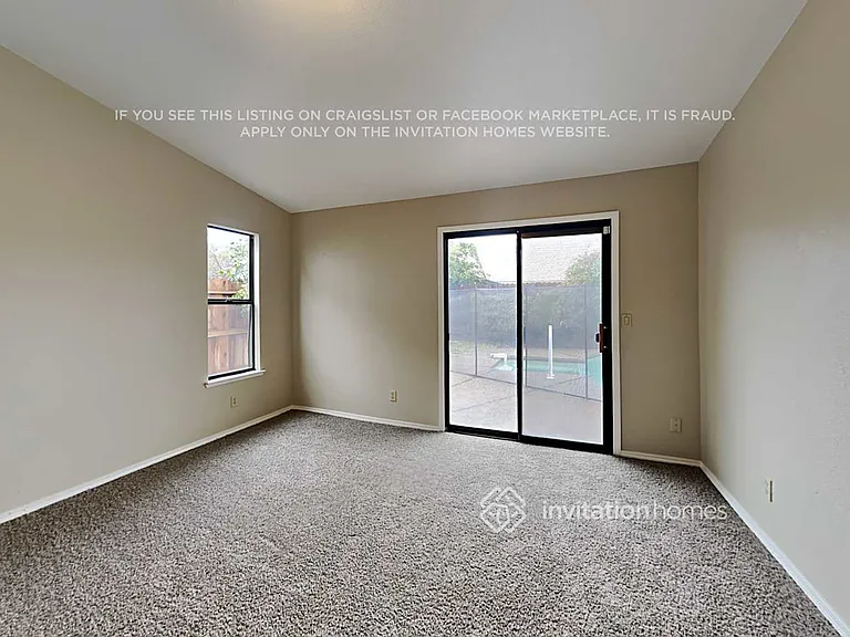 8821 Somershire Way — Photo 10