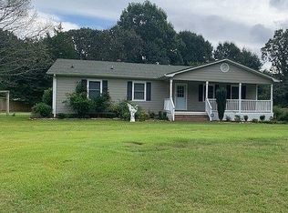 7945 Lynda Dr, Sherrills Ford, NC 28673