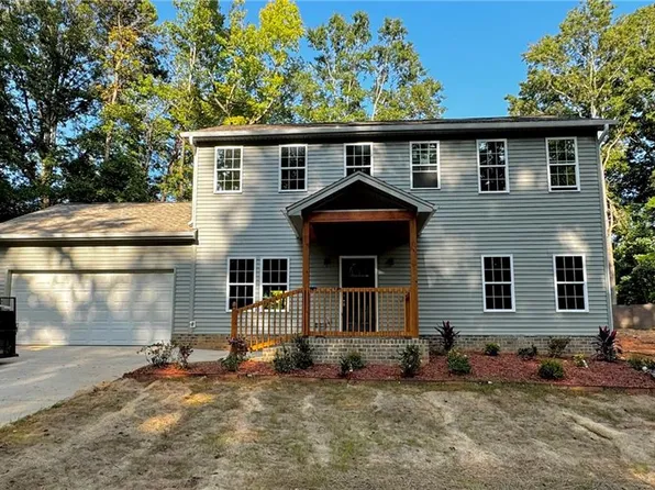 1545 Longview Dr, Winston Salem, NC 27107