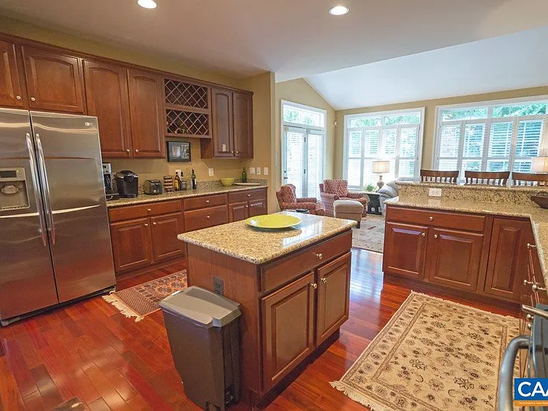 836 Colridge Dr — Photo 8