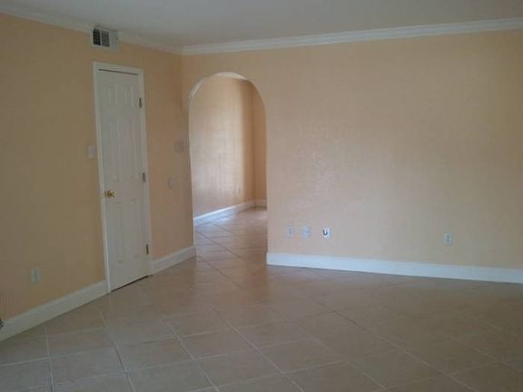 Livingroom looking to kit