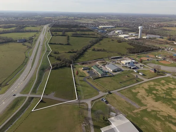 2012 Sulphur Well Pike, Nicholasville, KY 40356