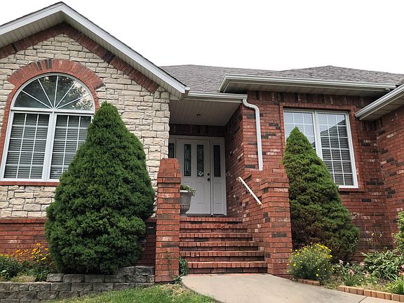 2nd image of 6112 S Prospect Ave