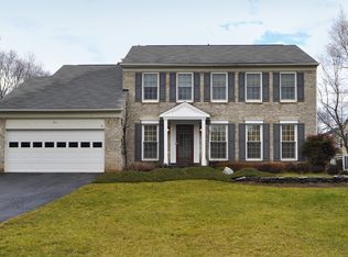 3311 Applegrove Ct, Herndon, VA 20171