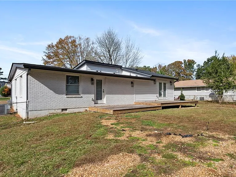 3258 Highland Dr SE — Photo 42