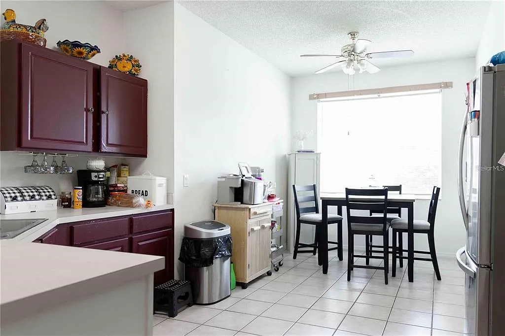 4 bed, 2.0 bath, 1753 sqft, $3,150 — Photo 4