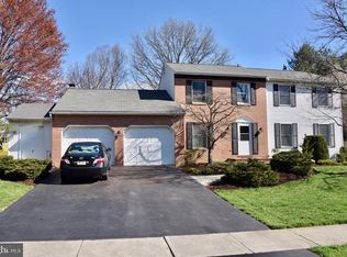 56 Downing Dr, Reading, PA 19610