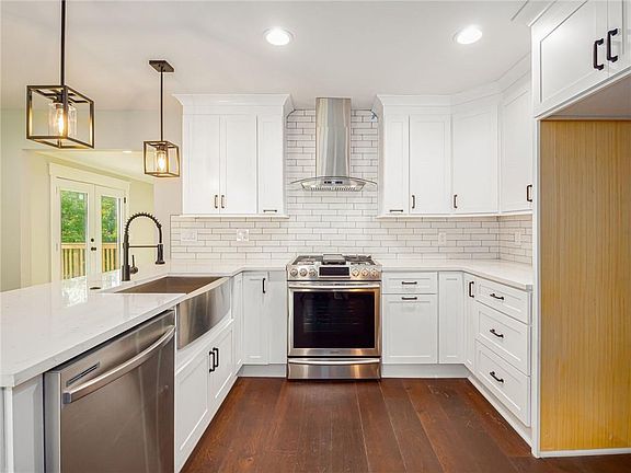 4th image of 365 Concord Woods Dr SE