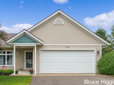 614 Oriole Ct #7, Middleville, MI, 49333