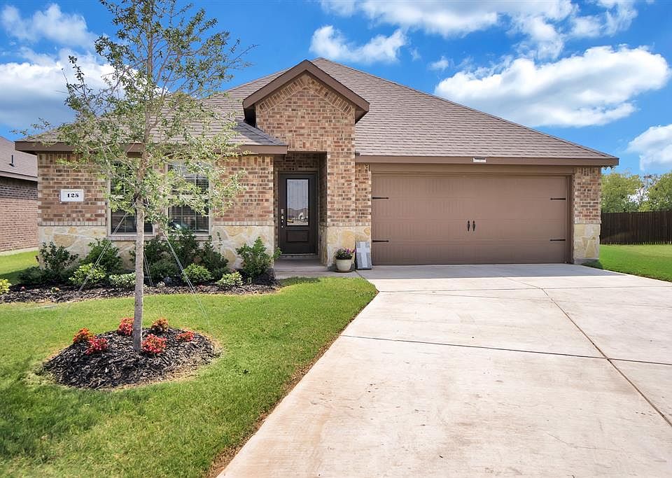 1st image of 125 Armadillo Ct