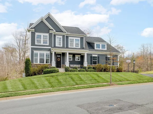 5447 Oxbow Dr, Crozet, VA 22932