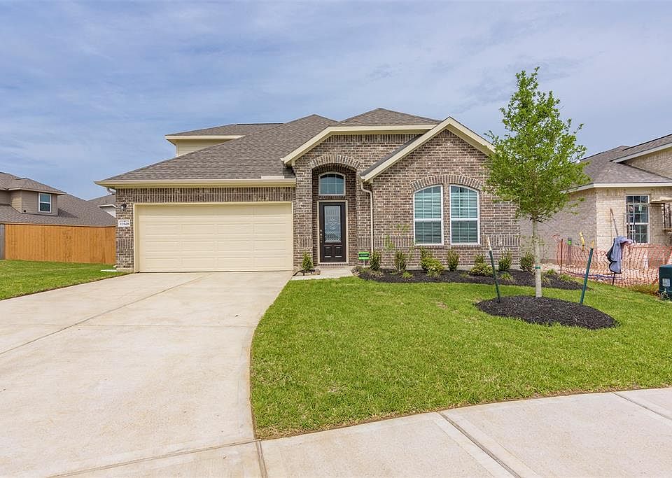 1st image of 12618 Helms Bend Ln