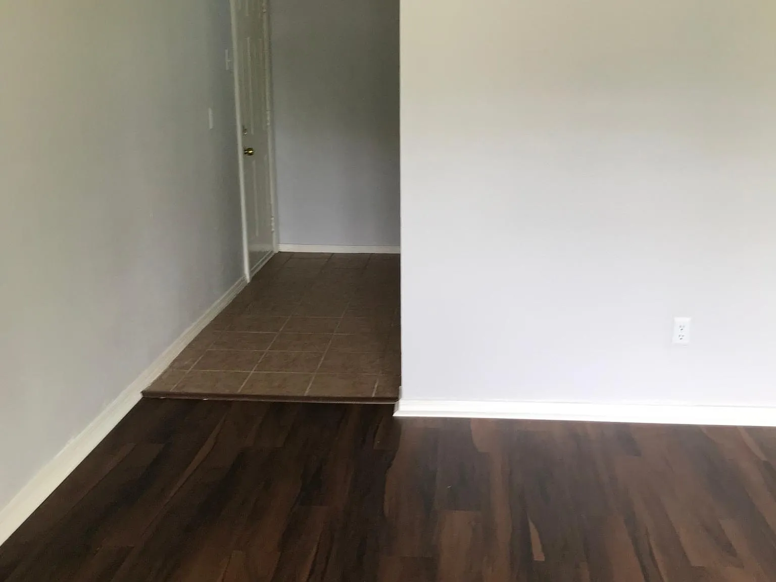 3 bed, 908 sqft, $1,750 — Photo 4