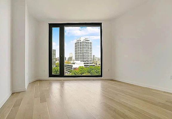 2nd image of 329 Broadway #504