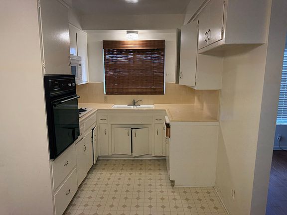 3rd image of 1230 Viola Ave APT G