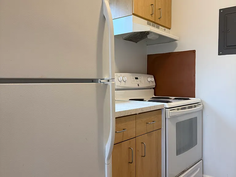 711 Burcham Dr — Photo 19