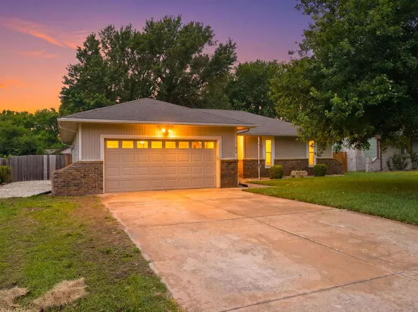 709 N Erin Ln, Mulvane, KS 67110
