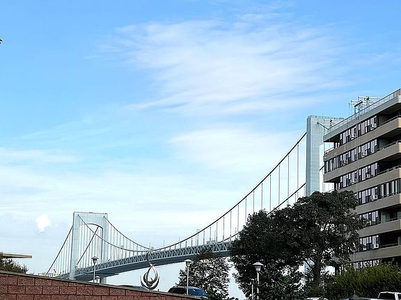 4th image of 166-26 Powells Cove Blvd #2D