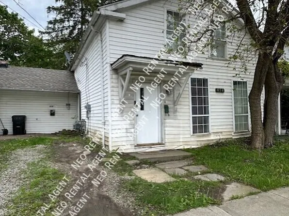 416 East Ave #A, Elyria, OH 44035