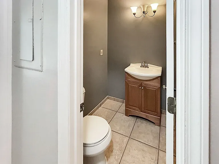 7500 Roswell Rd #11 — Photo 14