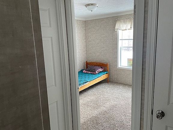 4th image of 66 Norwich Pl