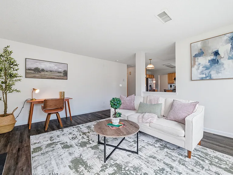 7149 Cobden Ln — Photo 20