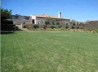 3040 Rue Montreux, Escondido, CA 92026