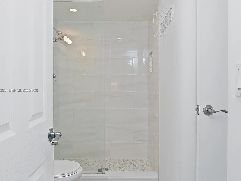 20301 W Country Club Dr #728 — Photo 28