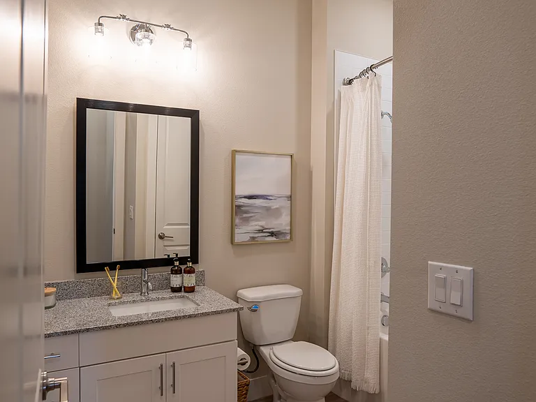 The View Residences — Photo 22