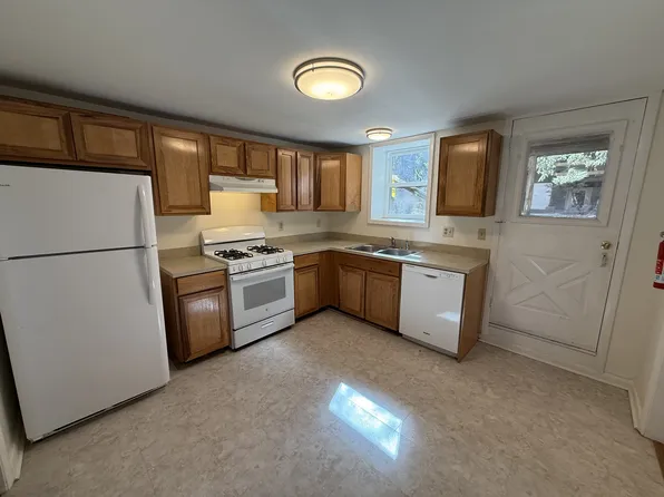 230 Sapsucker Woods Rd #2B, Ithaca, NY 14850